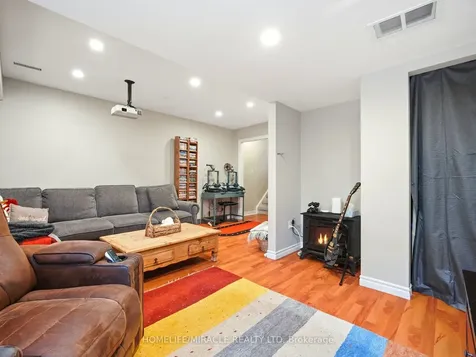 3 Purple Finch Court Brampton ON L6X 5A3