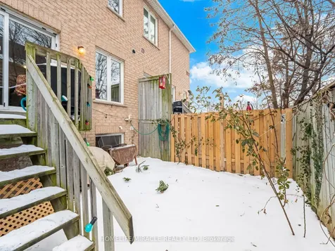 3 Purple Finch Court Brampton ON L6X 5A3