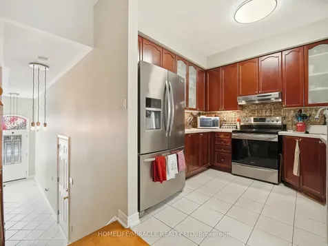 3 Purple Finch Court Brampton ON L6X 5A3