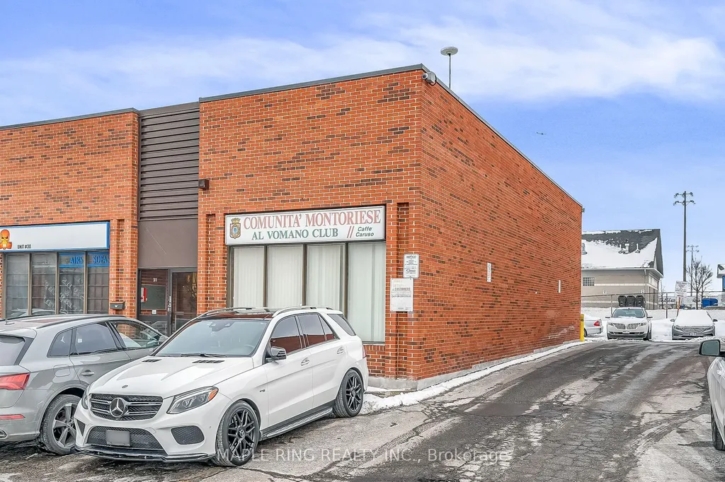 2899 Steeles Avenue W Toronto ON M3J 3A1