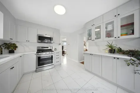 22 Norma Crescent Brampton ON L6S 4H2