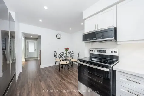 3 Dunn Place Brampton ON L6T 1S2