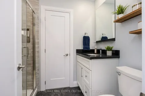 3 Dunn Place Brampton ON L6T 1S2