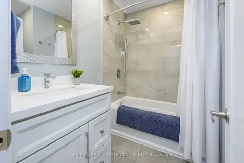 3 Dunn Place Brampton ON L6T 1S2