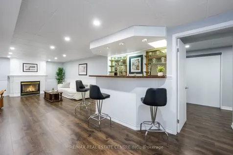 3 Dunn Place Brampton ON L6T 1S2