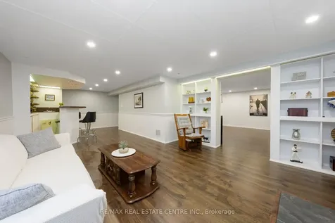 3 Dunn Place Brampton ON L6T 1S2