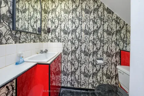 3 Dunn Place Brampton ON L6T 1S2