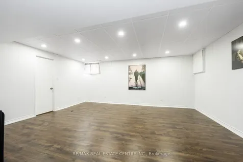 3 Dunn Place Brampton ON L6T 1S2