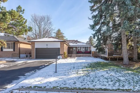 3 Dunn Place Brampton ON L6T 1S2