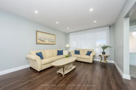 3 Dunn Place Brampton ON L6T 1S2