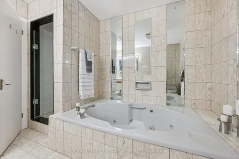 28 Manswood Crescent Brampton ON L6T 0A4