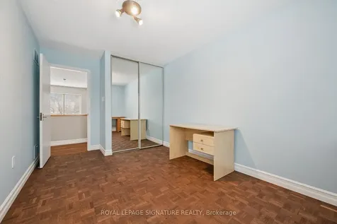 28 Manswood Crescent Brampton ON L6T 0A4