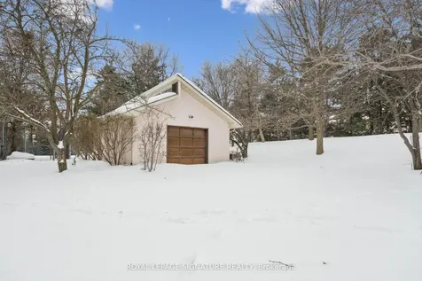 28 Manswood Crescent Brampton ON L6T 0A4