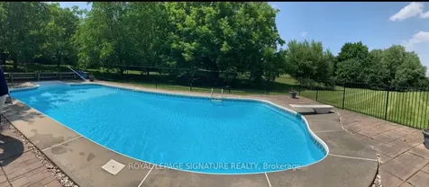 28 Manswood Crescent Brampton ON L6T 0A4