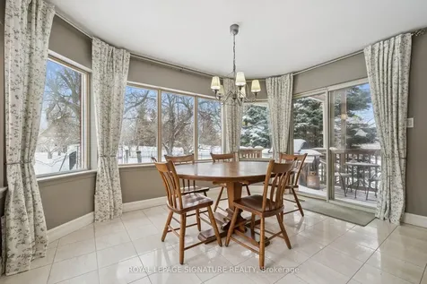 28 Manswood Crescent Brampton ON L6T 0A4