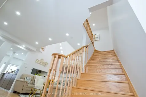 64 Cookview Drive Brampton ON L6R 3T6