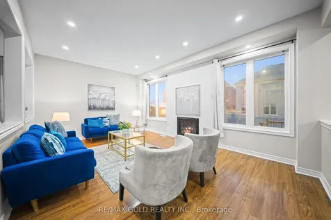 45 Delphinium Way Brampton ON L7A 0N3