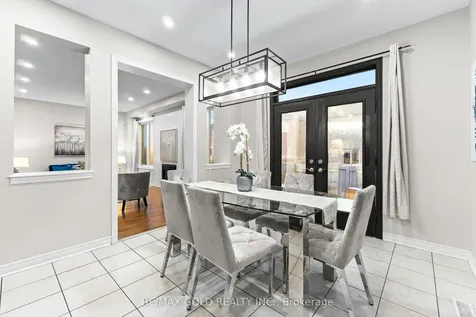 45 Delphinium Way Brampton ON L7A 0N3