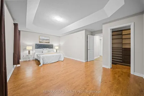 45 Delphinium Way Brampton ON L7A 0N3