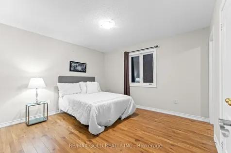 45 Delphinium Way Brampton ON L7A 0N3