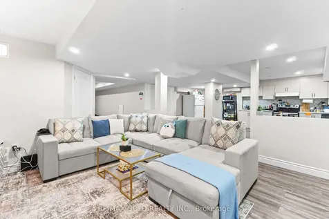 45 Delphinium Way Brampton ON L7A 0N3