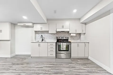 45 Delphinium Way Brampton ON L7A 0N3