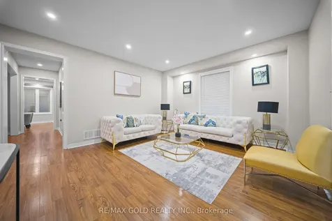 45 Delphinium Way Brampton ON L7A 0N3