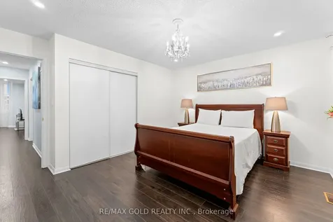 10 Narrow Valley Crescent Brampton ON L6R 2M6