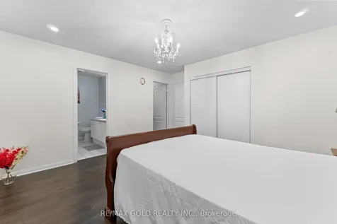 10 Narrow Valley Crescent Brampton ON L6R 2M6