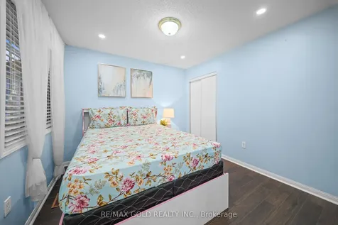 10 Narrow Valley Crescent Brampton ON L6R 2M6