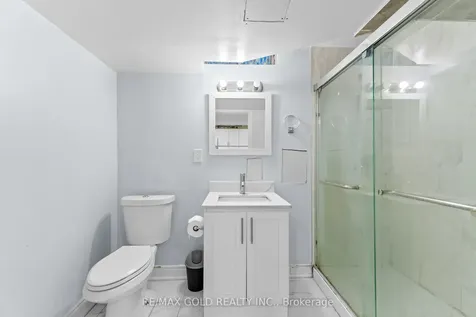 10 Narrow Valley Crescent Brampton ON L6R 2M6