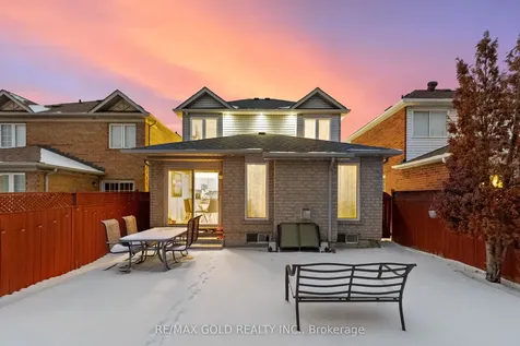 10 Narrow Valley Crescent Brampton ON L6R 2M6