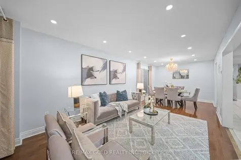 10 Narrow Valley Crescent Brampton ON L6R 2M6