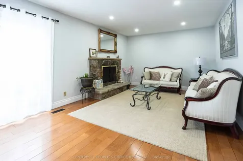 32 Madrid Crescent Brampton ON L6S 2X4