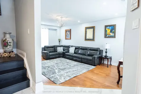 32 Madrid Crescent Brampton ON L6S 2X4