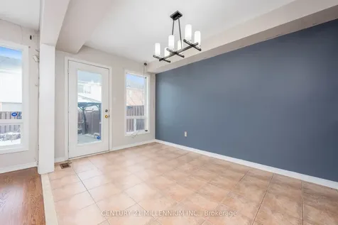 15 Tundra Swan Road Brampton ON L6R 3L4