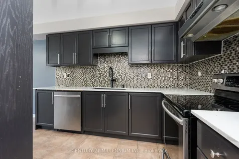 15 Tundra Swan Road Brampton ON L6R 3L4