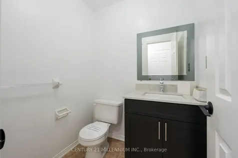 15 Tundra Swan Road Brampton ON L6R 3L4