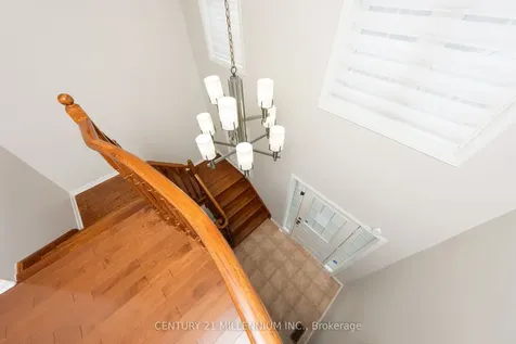 15 Tundra Swan Road Brampton ON L6R 3L4