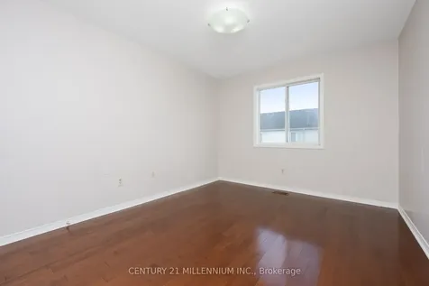 15 Tundra Swan Road Brampton ON L6R 3L4