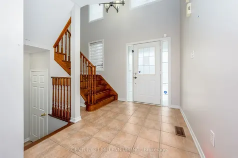 15 Tundra Swan Road Brampton ON L6R 3L4