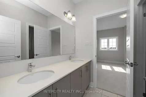 63 Goodview Drive Brampton ON L6R 4C3