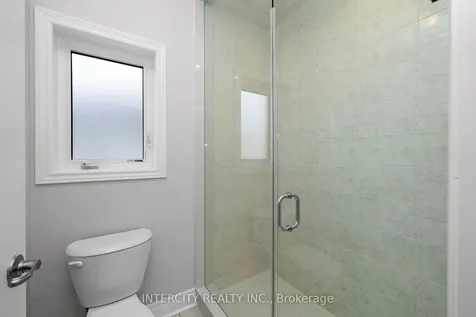 63 Goodview Drive Brampton ON L6R 4C3