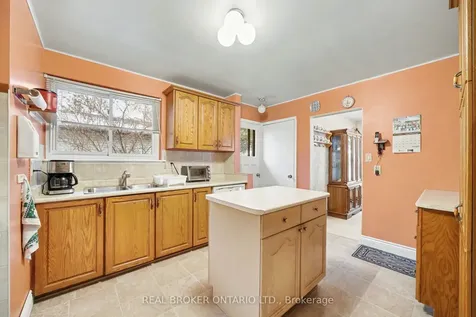 40 Flavian Crescent Brampton ON L6T 3P4