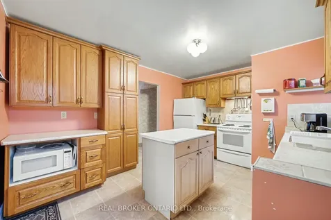 40 Flavian Crescent Brampton ON L6T 3P4