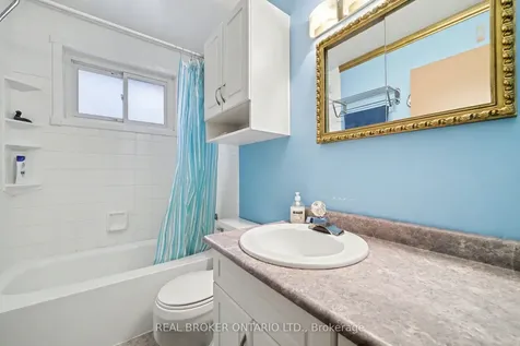 40 Flavian Crescent Brampton ON L6T 3P4