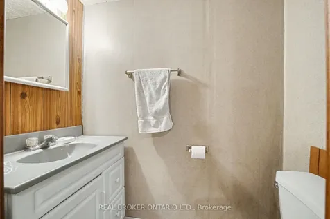 40 Flavian Crescent Brampton ON L6T 3P4