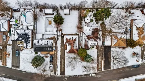 40 Flavian Crescent Brampton ON L6T 3P4