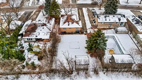 40 Flavian Crescent Brampton ON L6T 3P4