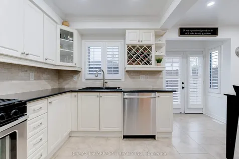 2197 Donald Road Burlington ON L7M 3R8